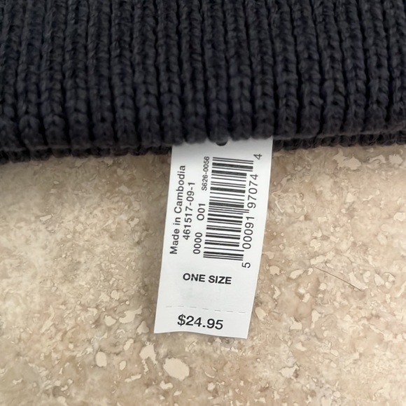 💕HP💕NWT! Gap adult gray cap - cotton, polyester - Picture 2 of 4